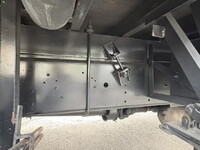 日野プロフィア平ボディ大型（10t）[写真14]