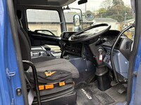 日野プロフィア平ボディ大型（10t）[写真25]