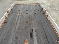 UDトラックスクオンヒップリフター大型（10t）[写真15]