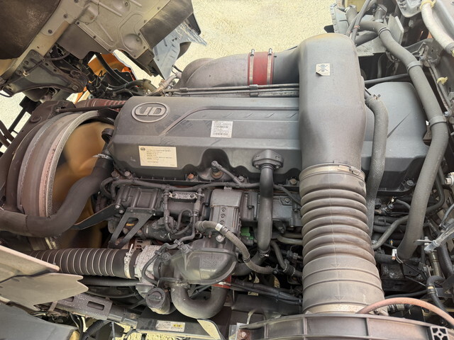 UDトラックスクオンヒップリフター大型（10t）[写真19]