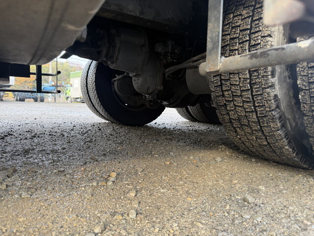 UDトラックスクオンヒップリフター大型（10t）[写真25]