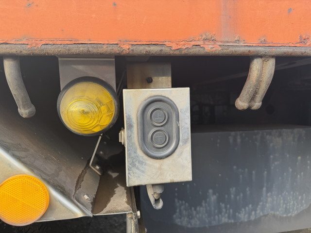 UDトラックスクオンヒップリフター大型（10t）[写真27]