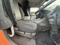 UDトラックスクオンヒップリフター大型（10t）[写真34]