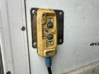 いすゞフォワード冷凍車（冷蔵車）中型（4t）[写真11]