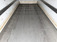 いすゞフォワード冷凍車（冷蔵車）中型（4t）[写真14]