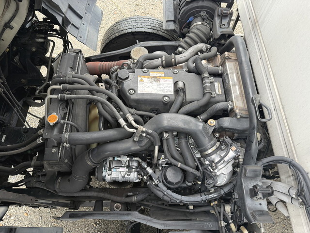 いすゞフォワード冷凍車（冷蔵車）中型（4t）[写真20]