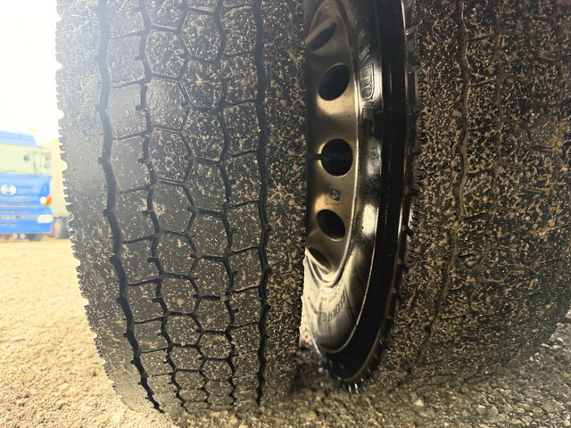 いすゞフォワード冷凍車（冷蔵車）中型（4t）[写真22]