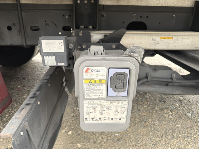 いすゞフォワード冷凍車（冷蔵車）中型（4t）[写真27]