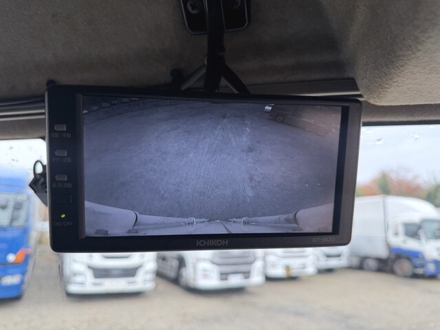 いすゞフォワード冷凍車（冷蔵車）中型（4t）[写真34]