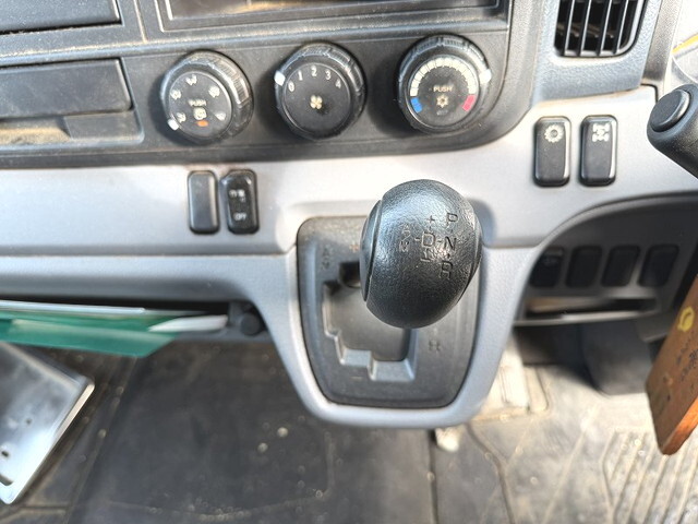 三菱ふそうキャンターダンプ小型（2t・3t）[写真38]