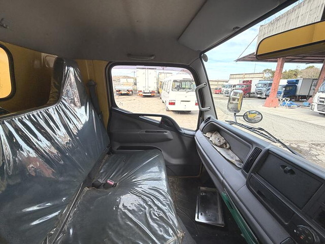 三菱ふそうキャンターダンプ小型（2t・3t）[写真39]