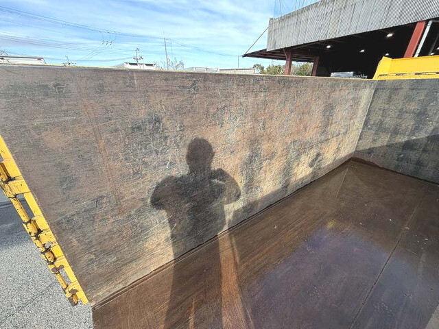 三菱ふそうキャンターダンプ小型（2t・3t）[写真08]