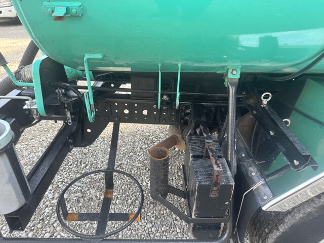 三菱ふそうキャンターバキュームカー小型（2t・3t）[写真23]