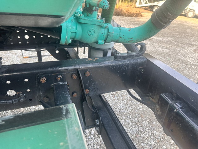 三菱ふそうキャンターバキュームカー小型（2t・3t）[写真32]