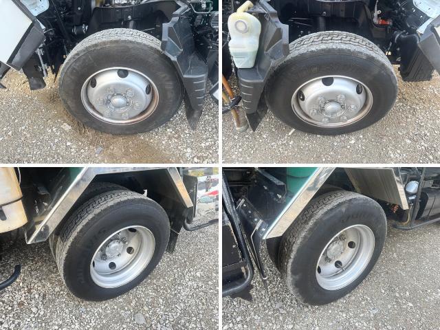 三菱ふそうキャンターバキュームカー小型（2t・3t）[写真38]