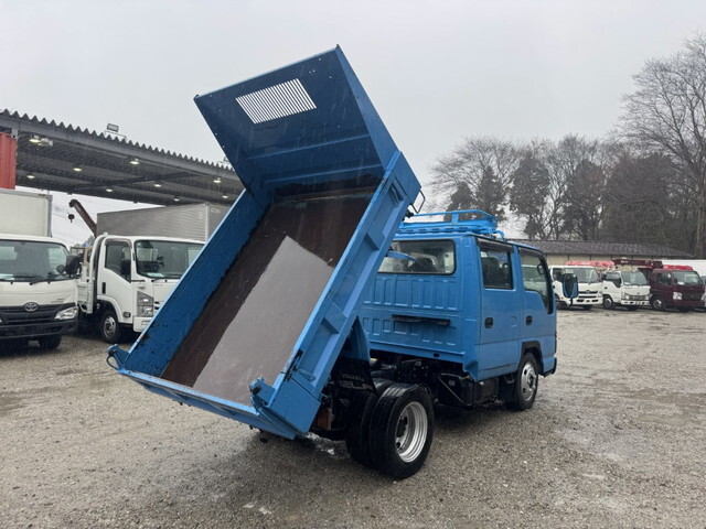 いすゞエルフダブルキャブ・ダンプ小型（2t・3t）[写真02]