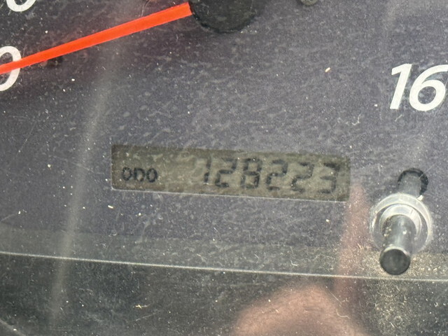 いすゞエルフダブルキャブ・ダンプ小型（2t・3t）[写真07]