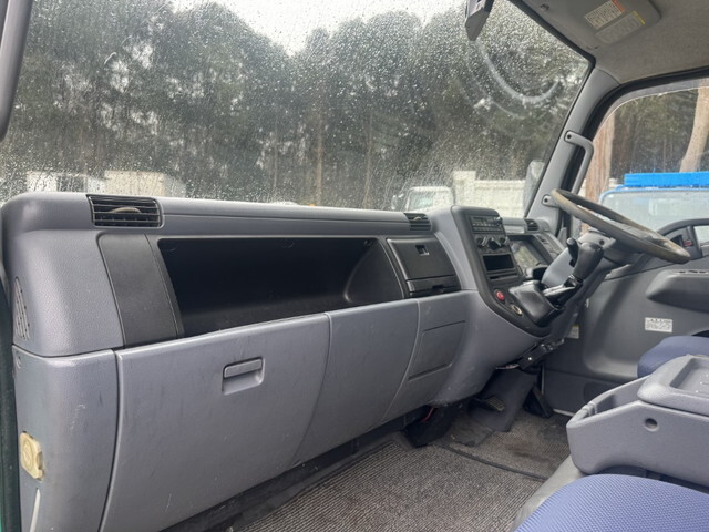 三菱ふそうキャンターバキュームカー小型（2t・3t）[写真13]