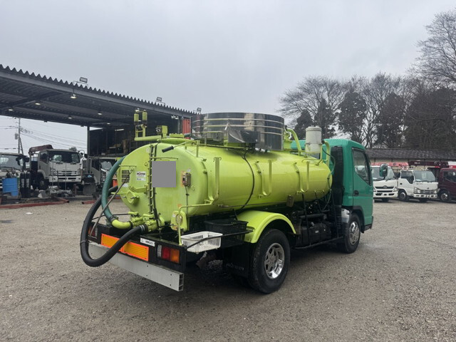 三菱ふそうキャンターバキュームカー小型（2t・3t）[写真02]