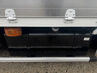 日野レンジャーパネルウイング中型（4t）[写真32]