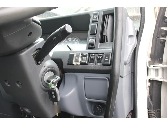 いすゞエルフダンプ小型（2t・3t）[写真35]