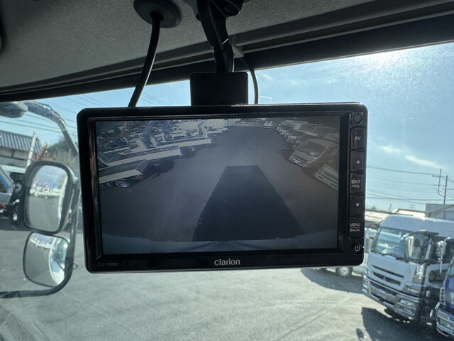 UDトラックスクオンパネルウイング大型（10t）[写真11]