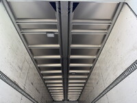 UDトラックスクオンパネルウイング大型（10t）[写真25]