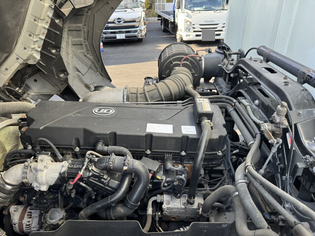 UDトラックスクオンパネルウイング大型（10t）[写真25]