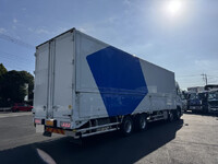 UDトラックスクオンパネルウイング大型（10t）[写真02]