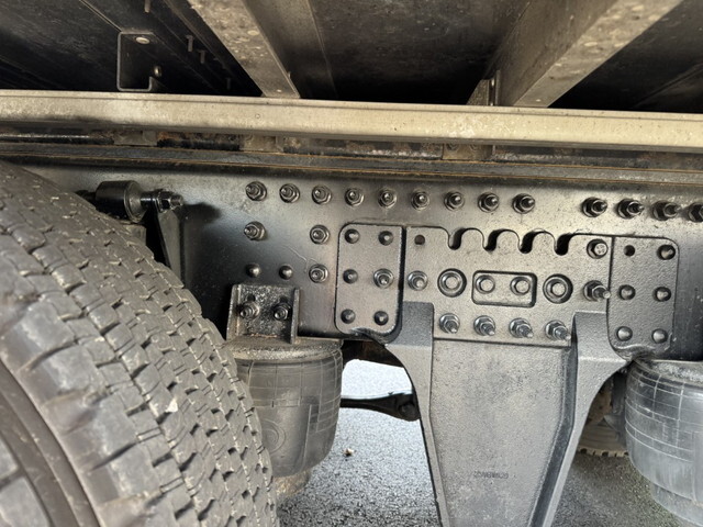 UDトラックスクオンパネルウイング大型（10t）[写真31]