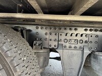 UDトラックスクオンパネルウイング大型（10t）[写真32]