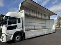 UDトラックスクオンパネルウイング大型（10t）[写真06]