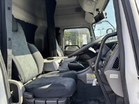 UDトラックスクオンパネルウイング大型（10t）[写真07]