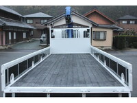 いすゞフォワードクレーン4段中型（4t）[写真17]