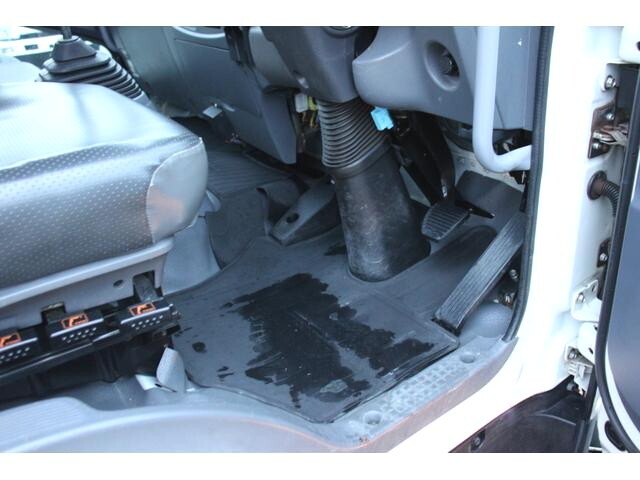 いすゞフォワードクレーン4段中型（4t）[写真35]