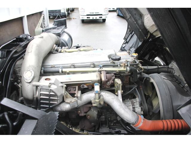 三菱ふそうファイター平ボディ中型（4t）[写真10]