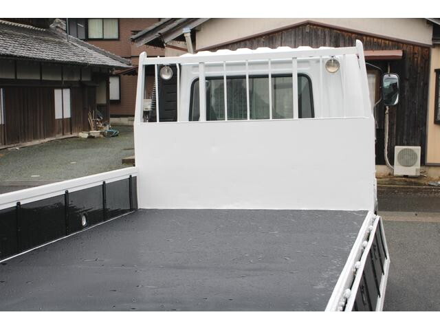 三菱ふそうファイター平ボディ中型（4t）[写真14]