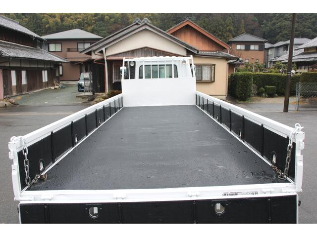 三菱ふそうファイター平ボディ中型（4t）[写真17]