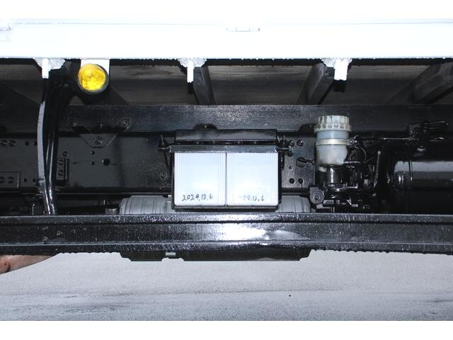 三菱ふそうファイター平ボディ中型（4t）[写真21]