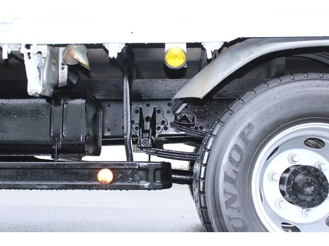 三菱ふそうファイター平ボディ中型（4t）[写真22]