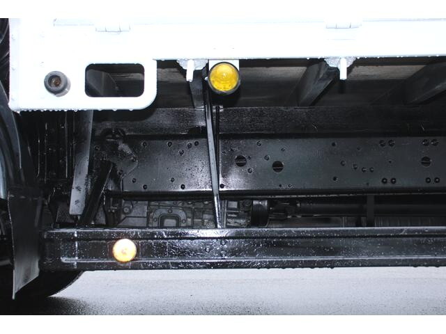 三菱ふそうファイター平ボディ中型（4t）[写真24]