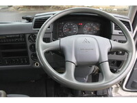 三菱ふそうファイター平ボディ中型（4t）[写真30]