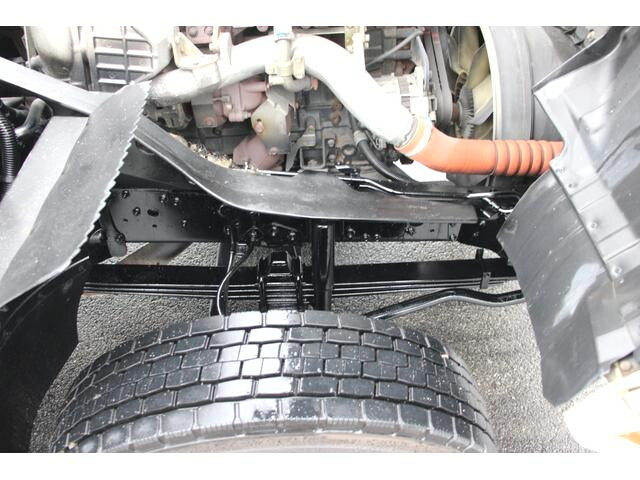 三菱ふそうファイター平ボディ中型（4t）[写真09]