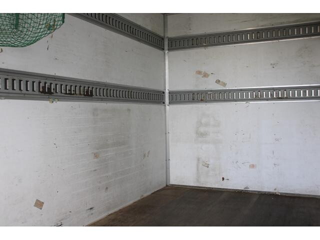 いすゞエルフパネルバン小型（2t・3t）[写真12]