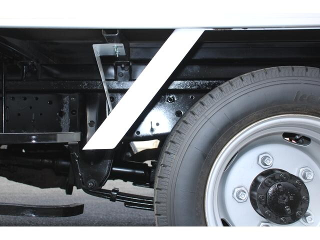 いすゞエルフパネルバン小型（2t・3t）[写真18]