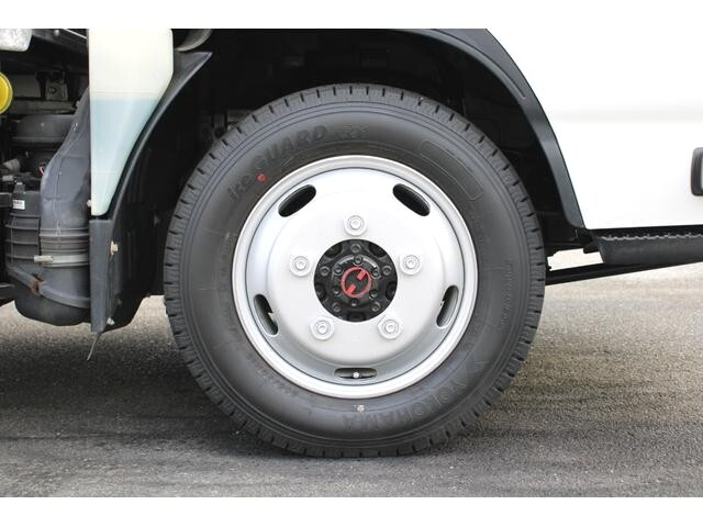 いすゞエルフパネルバン小型（2t・3t）[写真27]