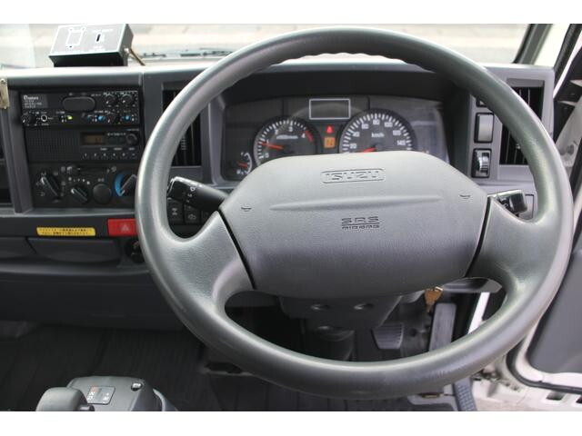 いすゞエルフパネルバン小型（2t・3t）[写真28]