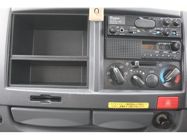 いすゞエルフパネルバン小型（2t・3t）[写真31]