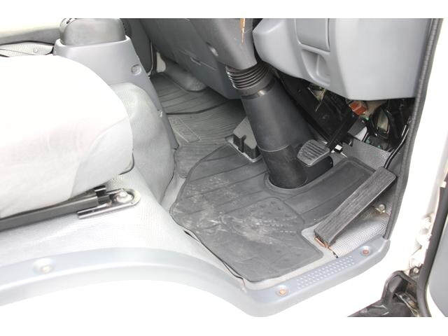 いすゞエルフパネルバン小型（2t・3t）[写真34]