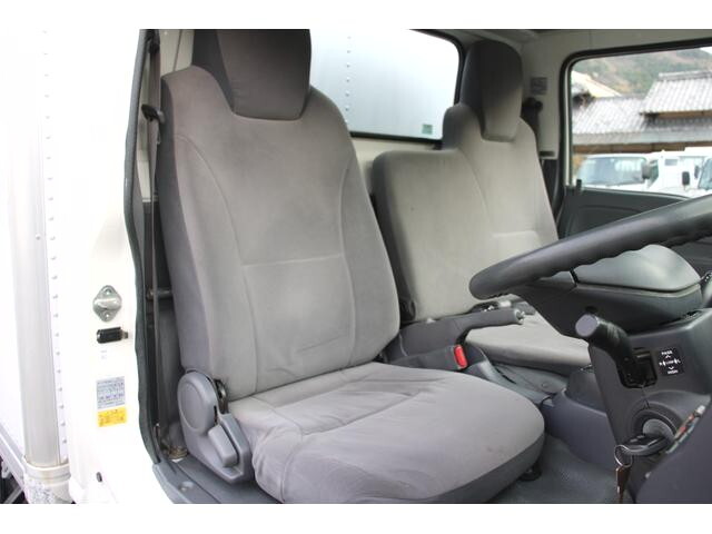 いすゞエルフパネルバン小型（2t・3t）[写真39]